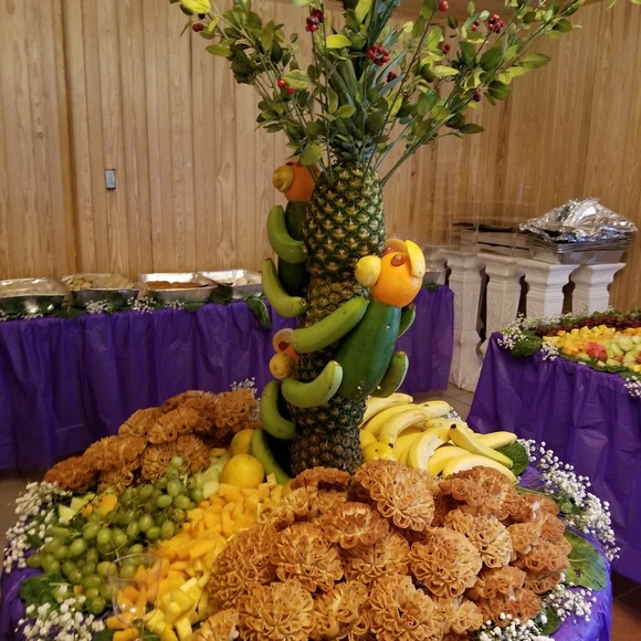 Meet your Posher, Bee - Picture 1 of 1